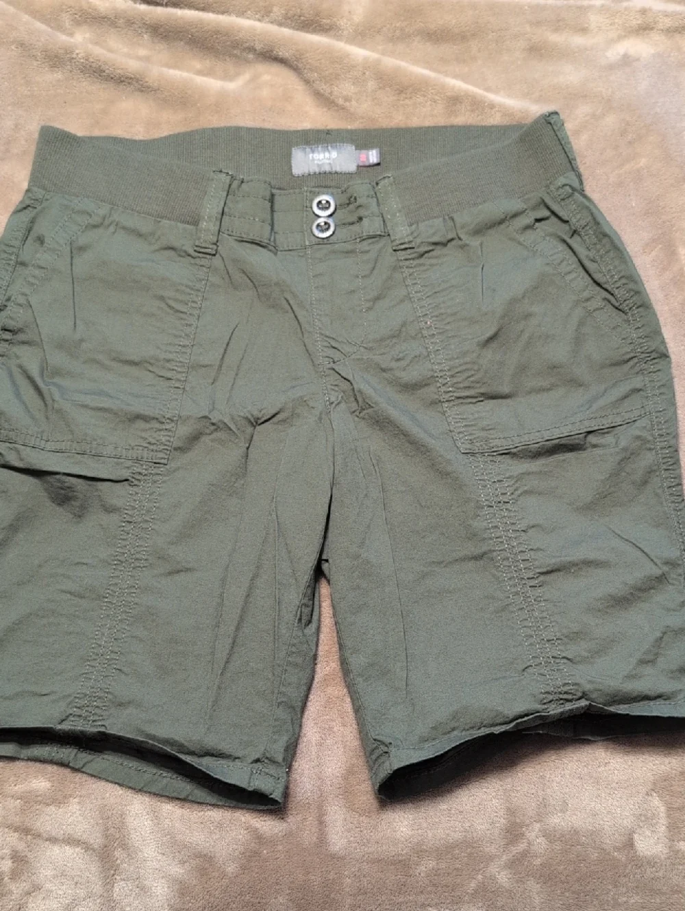 torrid Olive Green Cargo Shorts with Rib Waistband Size 00 (10) - Picture 1 of 3